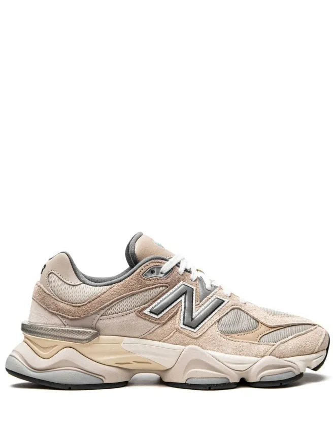 New Balance New Balance 9060 Sea Salt Surf ロー・トップスニーカーの商品画像