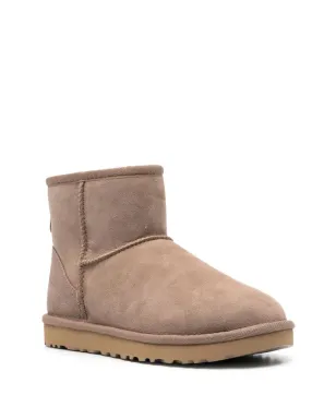 UGG クラシックミニ II アンクルブーツ - サムネイル2