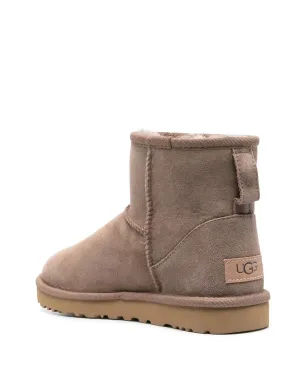 UGG クラシックミニ II アンクルブーツ - サムネイル3