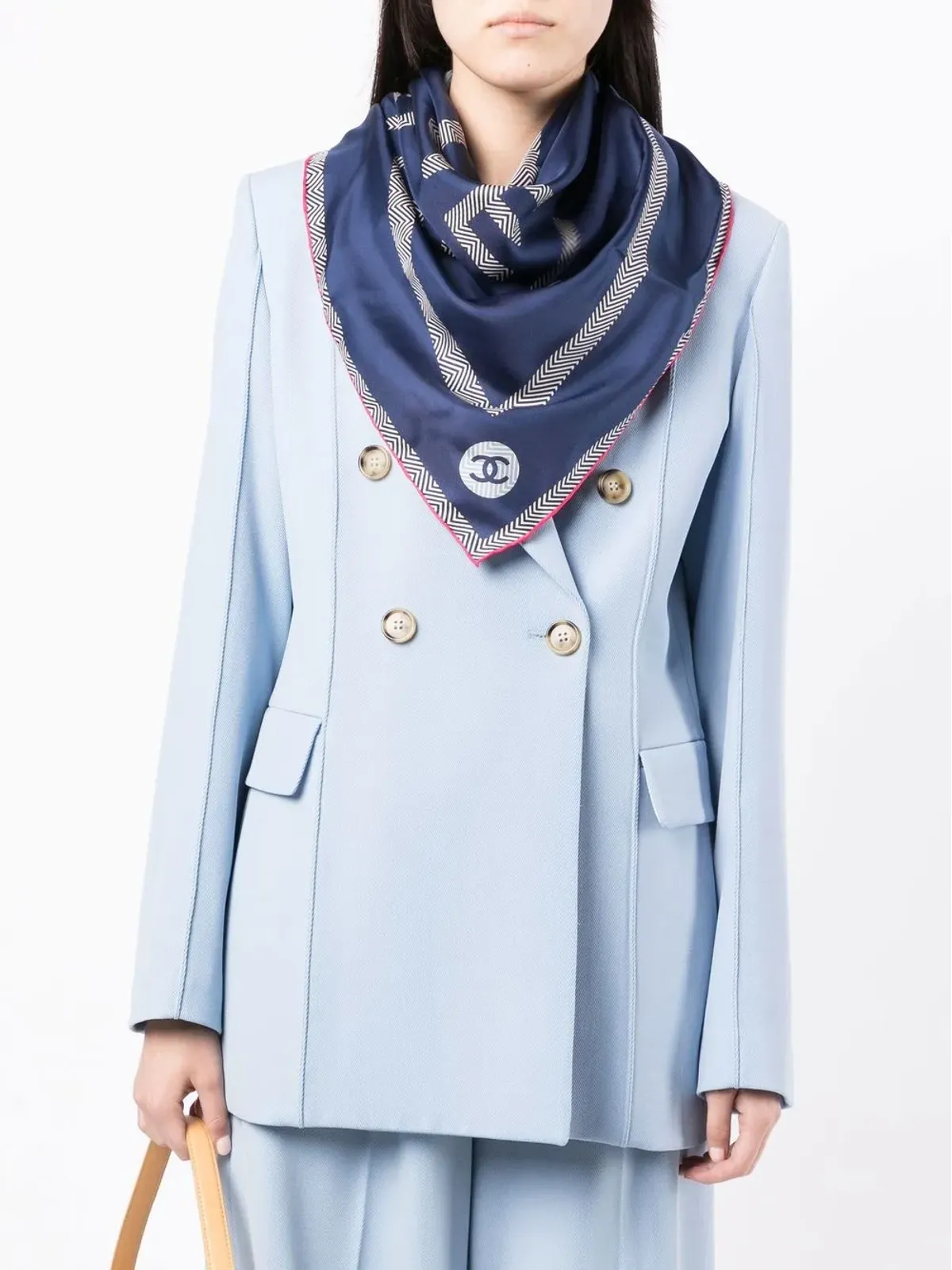 CHANEL ビンテージ ロゴプリント シルクスカーフ - 画像2