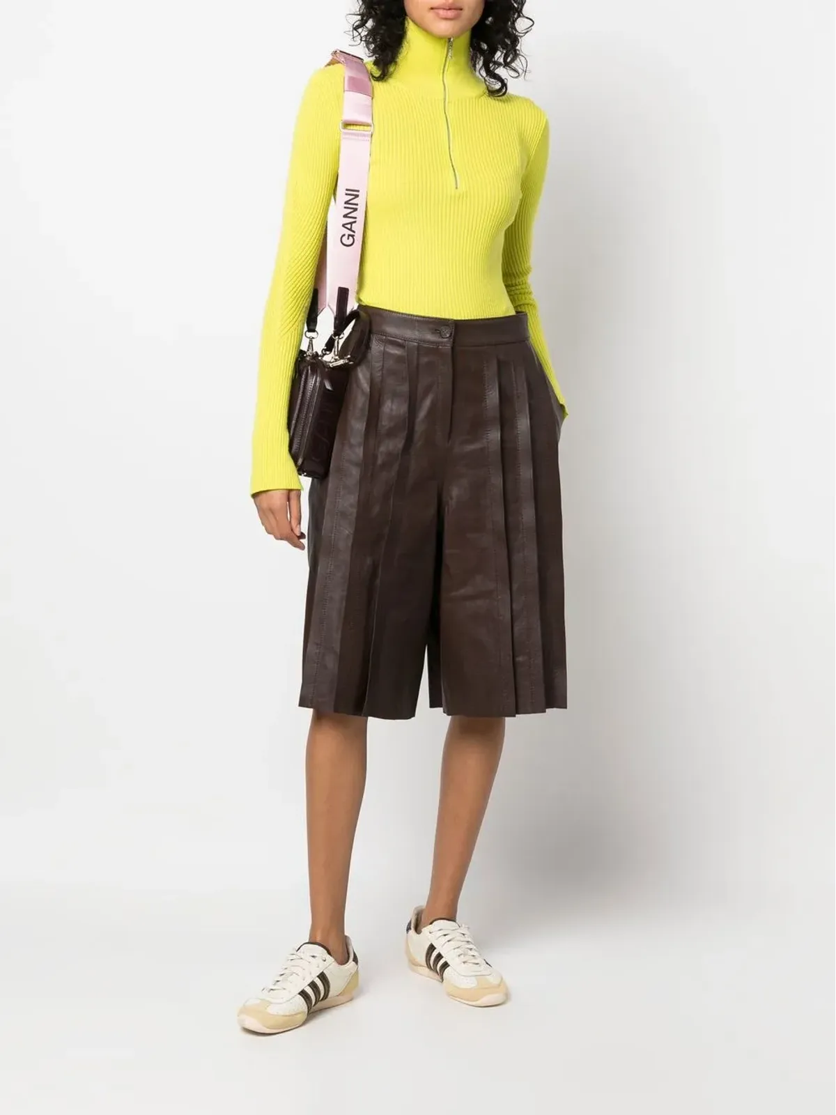 Golden Goose プリーツレザーショーツ - 画像2