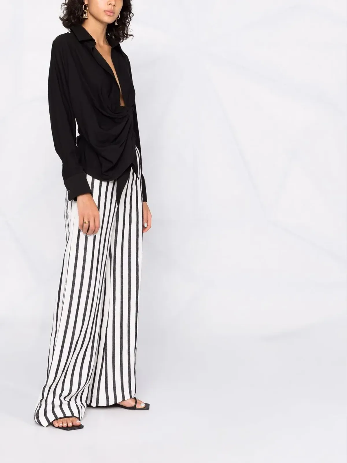 Jacquemus La Chemise Bahia ドレープシャツ - ブラック - 画像4