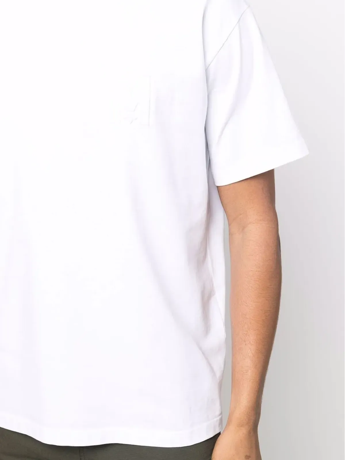 Mackage ベルベットロゴ オーガニックコットン Tシャツ ホワイト - 画像5