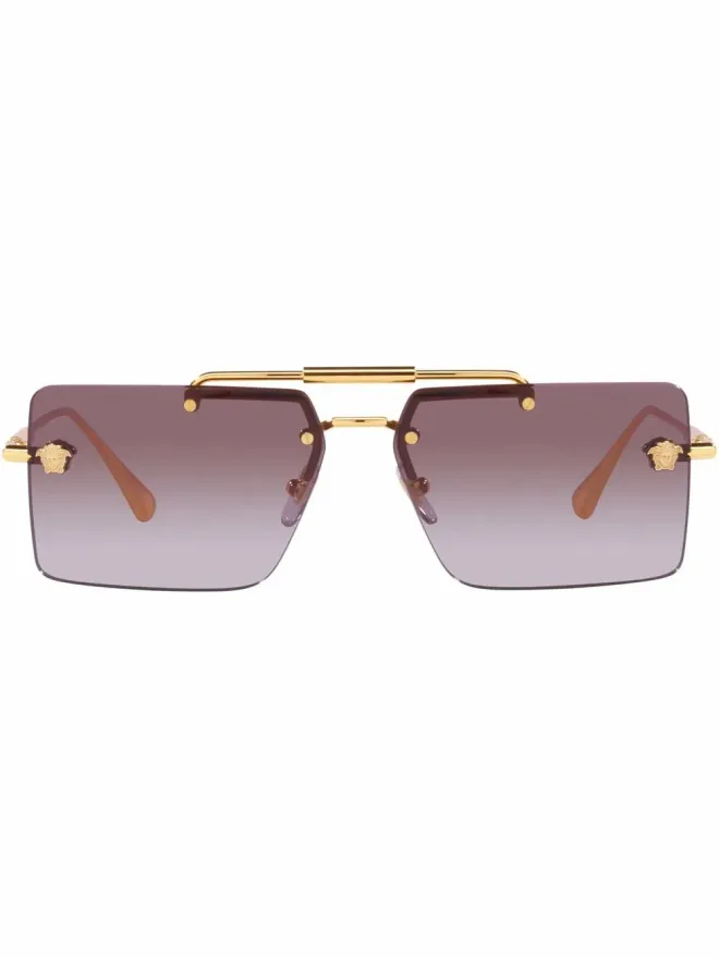 Versace Eyewear Versace Eyewear ロゴプレートサングラスの商品画像