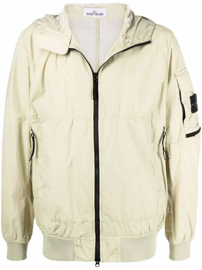 Stone Island Stone Island コンパスバッジ付き軽量フーデッドジャケットの商品画像