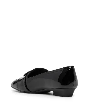 Ferragamo ブラックのバックルディテール レザー ローファー - サムネイル3