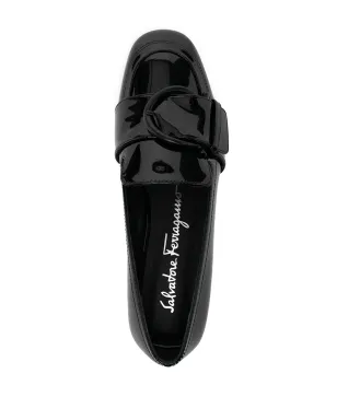 Ferragamo ブラックのバックルディテール レザー ローファー - サムネイル4