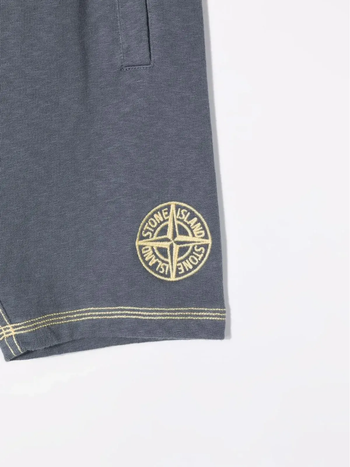 Stone Island Junior ロゴ刺繍ベルムーダーショーツ - 画像3