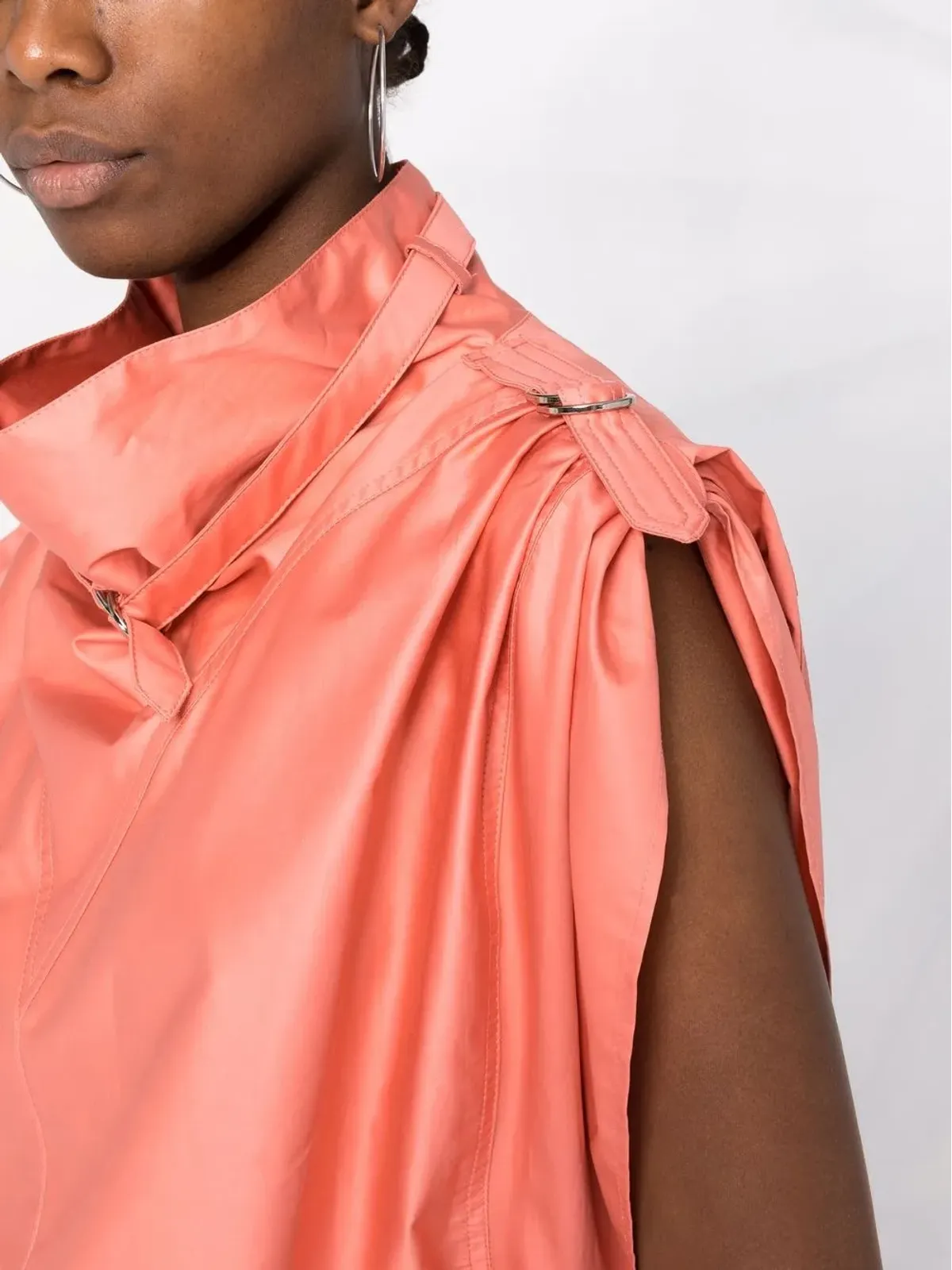 ISABEL MARANT ベルトディテール ファネルネック ブラウス - 画像3