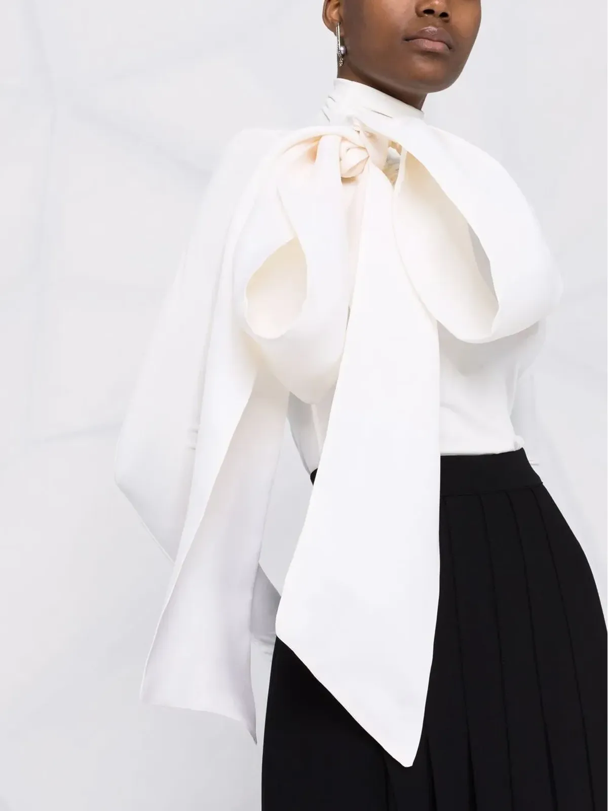Atu Body Couture ボウディテール ブラウス - 画像3