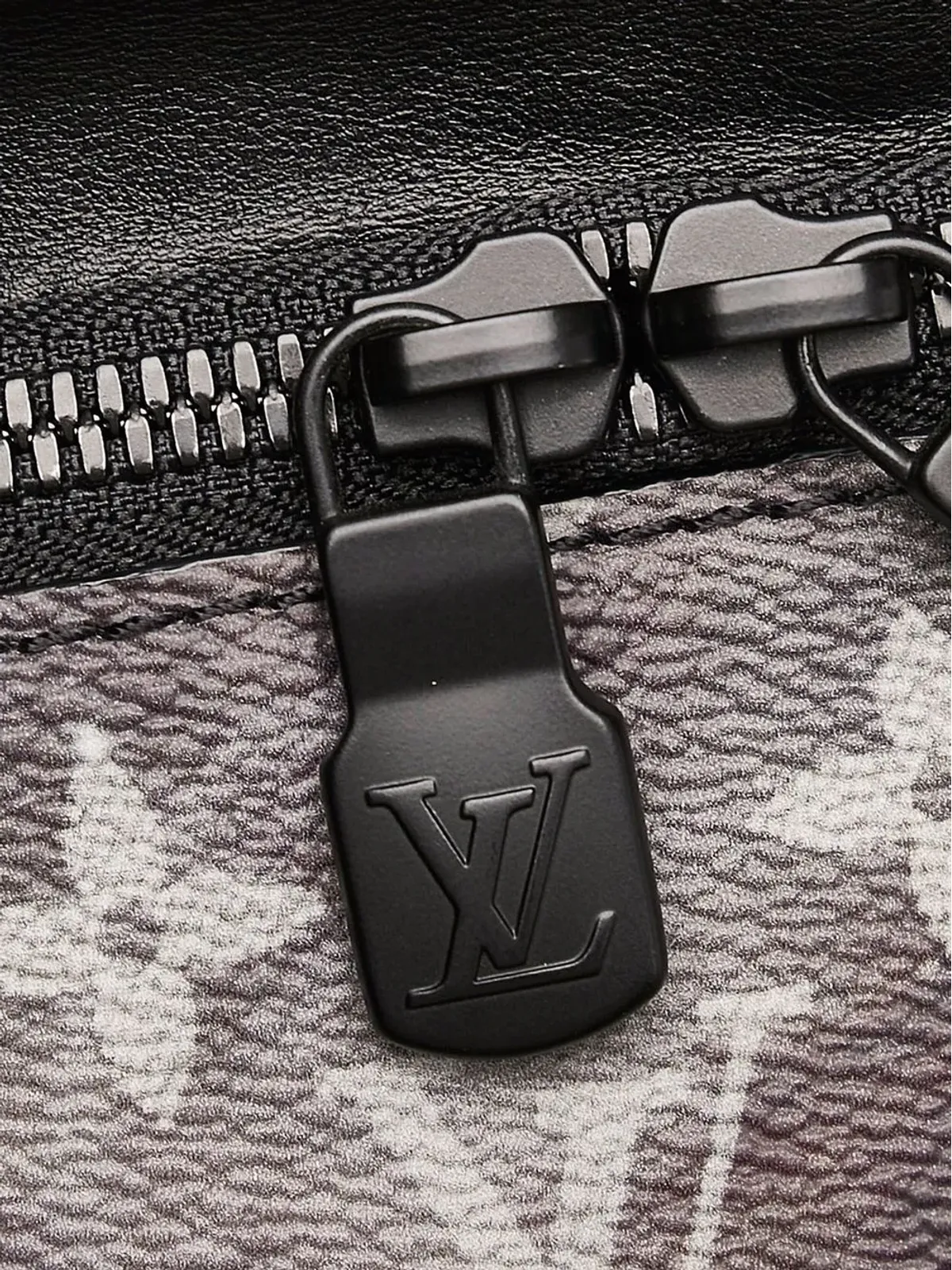 Louis Vuitton ビンテージ モノグラム Galaxy Discovery ベルトバッグ - ブラック - 画像3