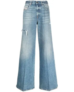 Diesel 1978 D-Akemi 09D97 ブーツカットジーンズ - ブルー - サムネイル1