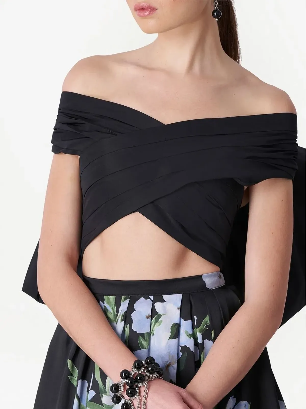 Carolina Herrera オフショルダー シルク クロップドトップ - 画像4