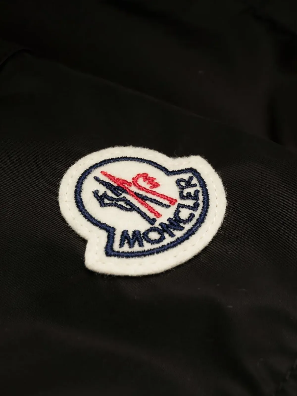 Moncler ロゴパッチ スイムトランクス - ブラック - 画像3