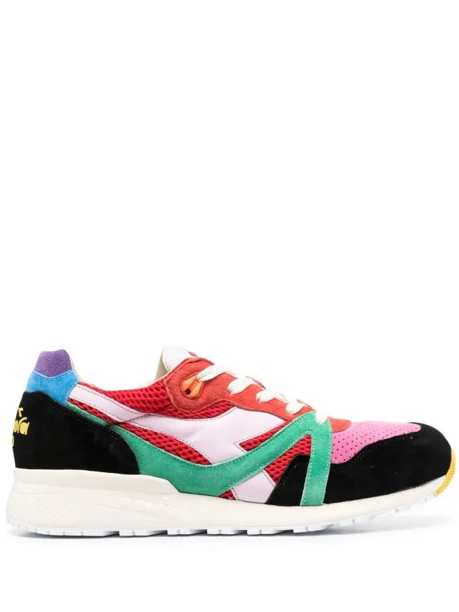 Diadora Diadora パネル付きレースアップスニーカー - レッドの商品画像