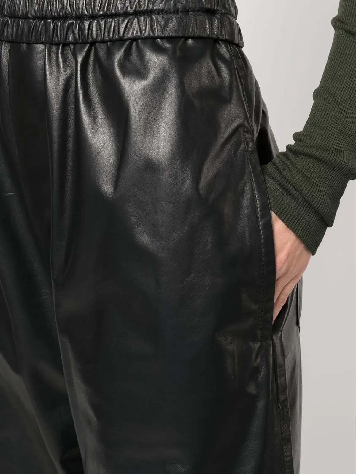ISABEL MARANT ハイウエストレザーパンツ - 画像5