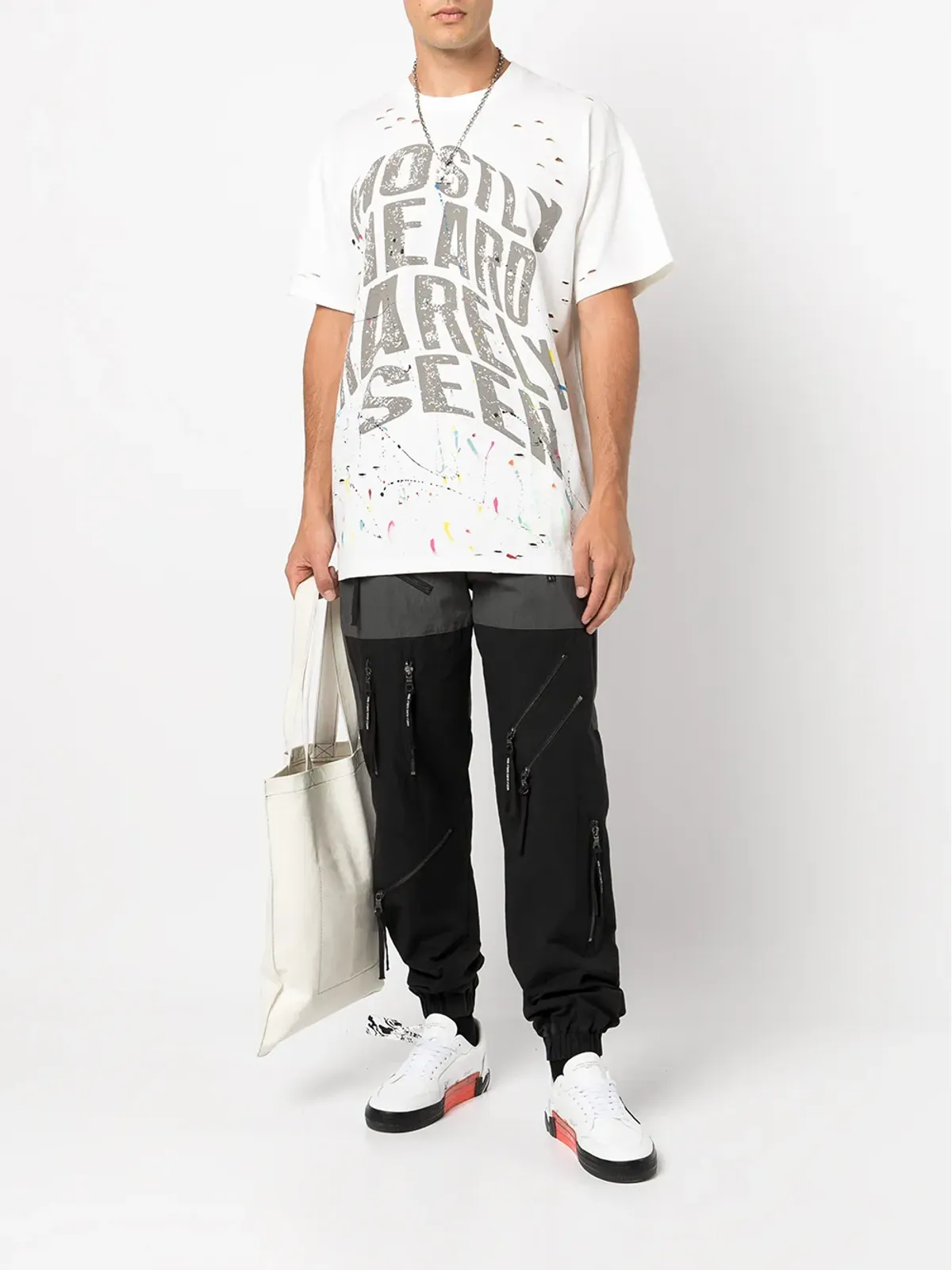 Mostly Heard Rarely Seen ワープドテキスト風ペイント Tシャツ - 画像2