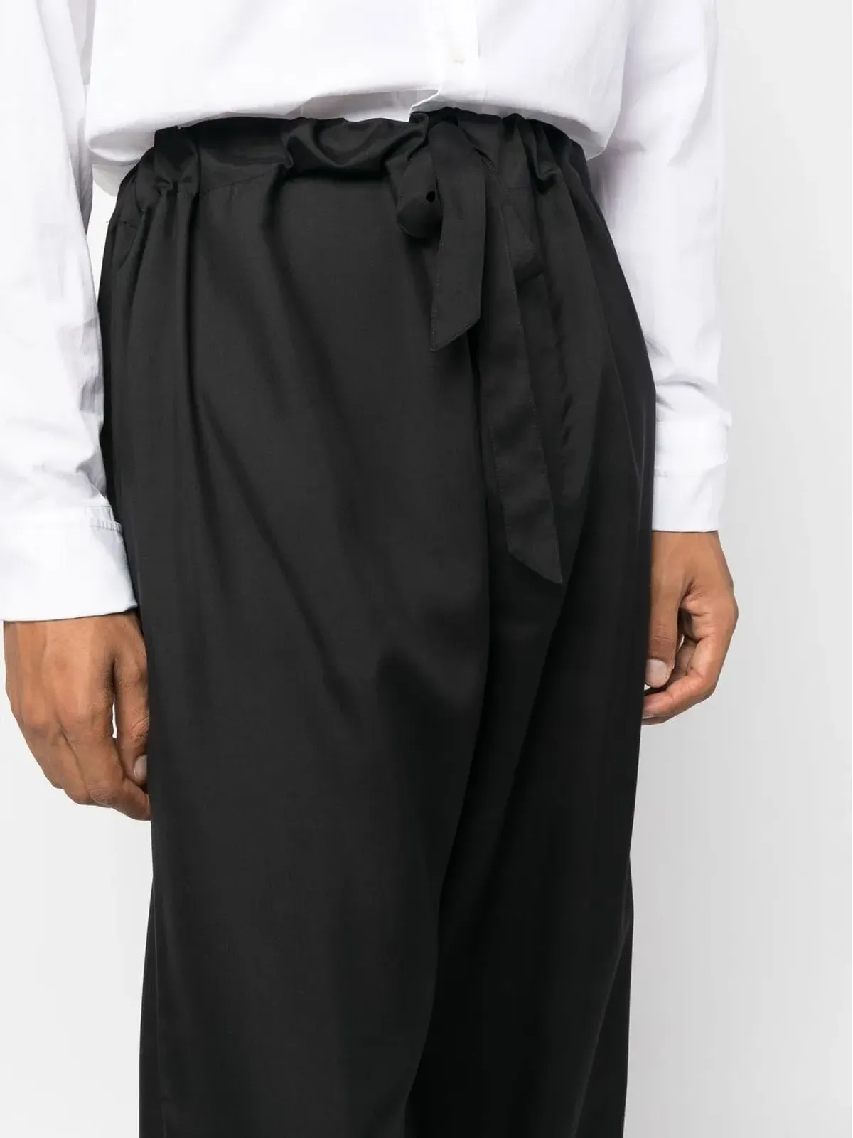 Maison Margiela シルクのワイドレッグパンツ（ブラック） - 画像5