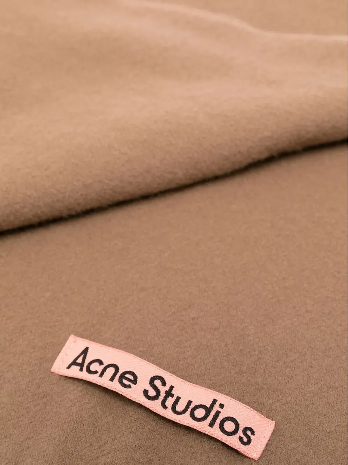 Acne Studios ロゴタグ フリンジエッジ スカーフ - 画像3