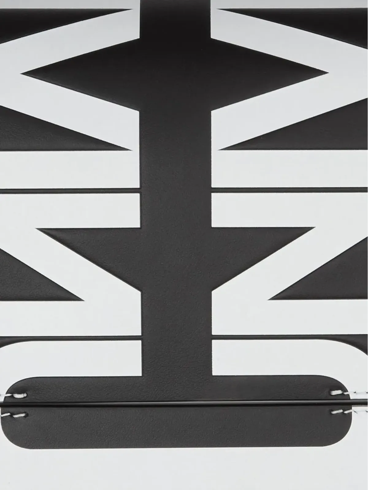 Burberry ユニバーサルパスポート クロスボディバッグ - 画像3
