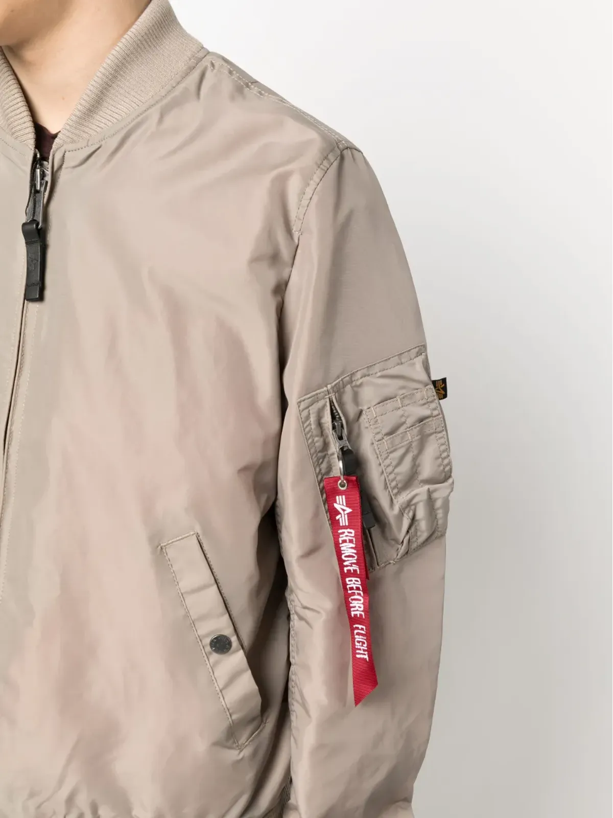 Alpha Industries ジップアップボンバージャケット - 画像5