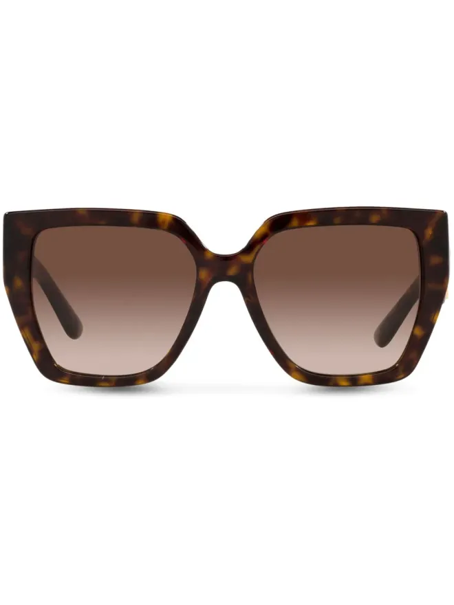 Dolce & Gabbana Eyewear Dolce & Gabbana Eyewear べっ甲柄ロゴプレート付きアーム サングラスの商品画像