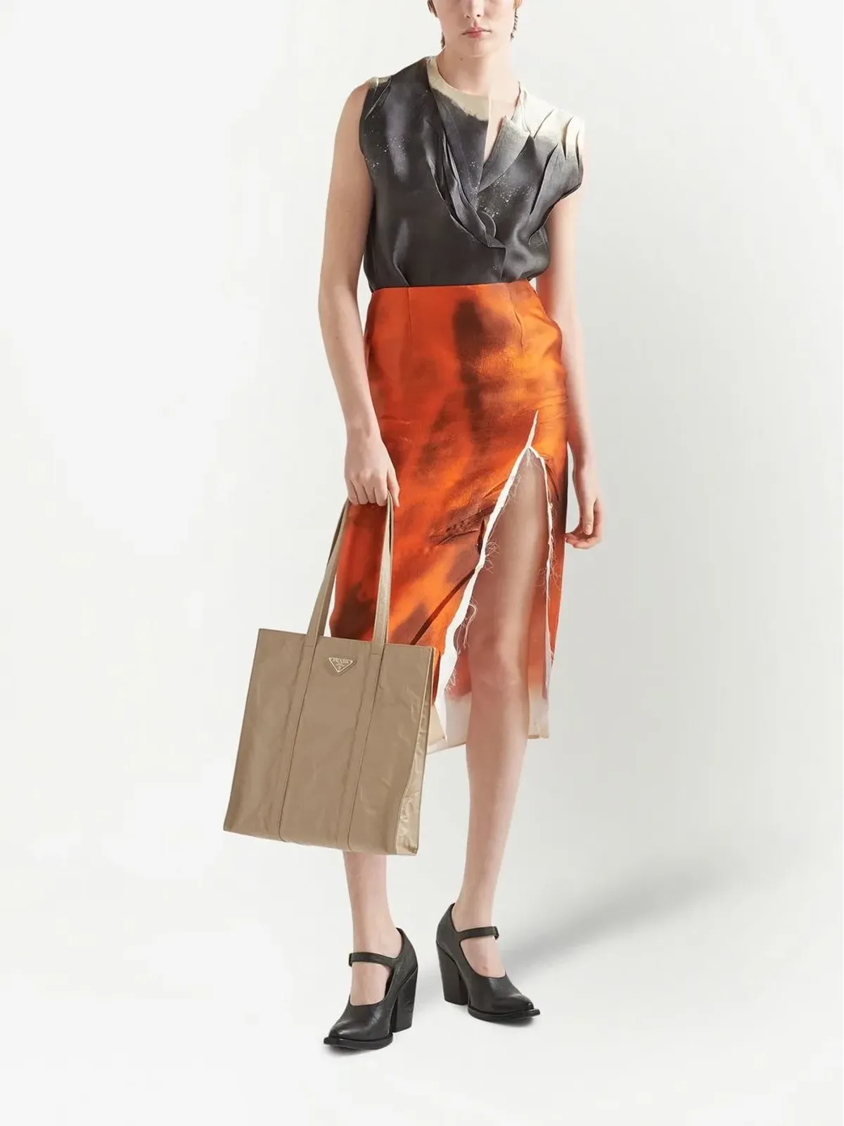 Prada ナッパレザー トートバッグ - 画像2