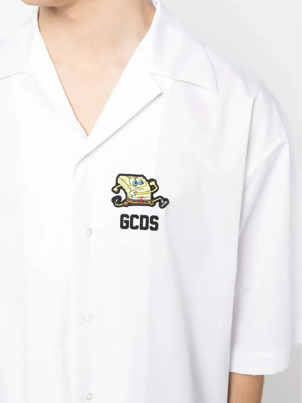 GCDS エンボスロゴ入り 半袖シャツ - White - 画像5