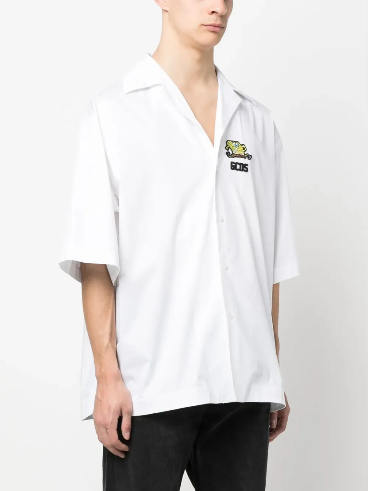 GCDS エンボスロゴ入り 半袖シャツ - White - 画像3