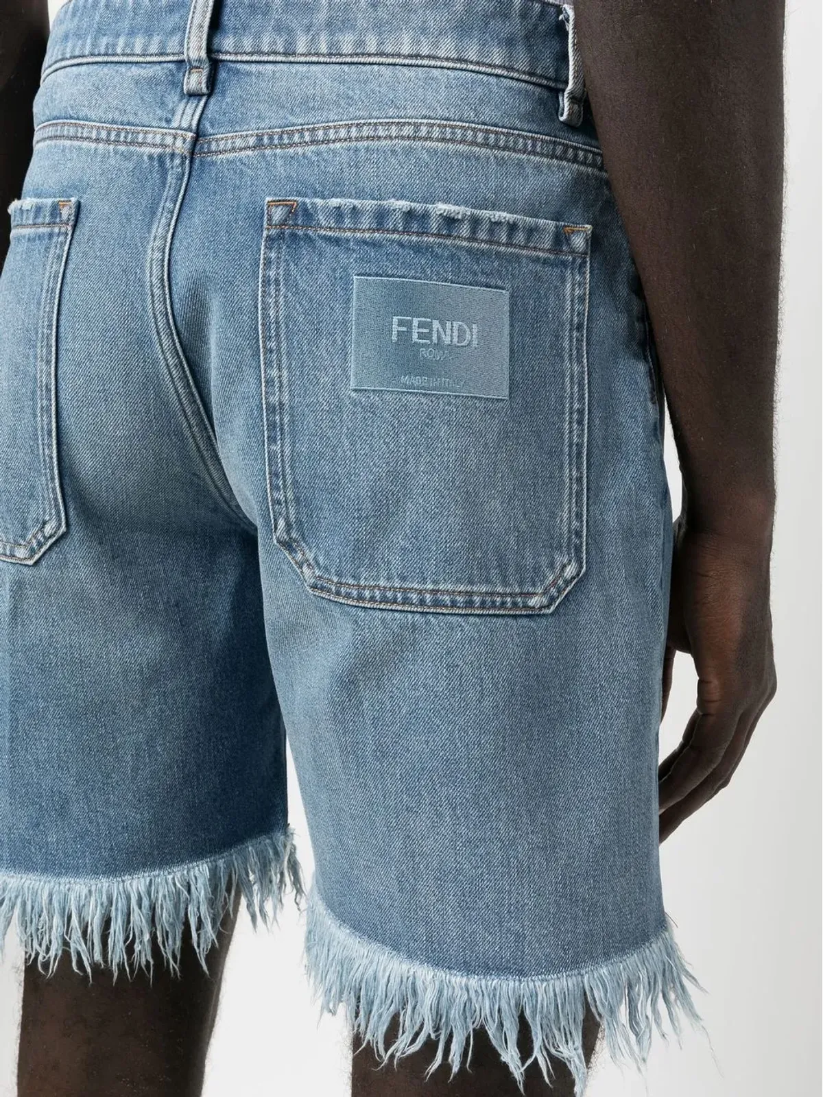 FENDI デニムショーツ（ダメージ加工・ブルー） - 画像5