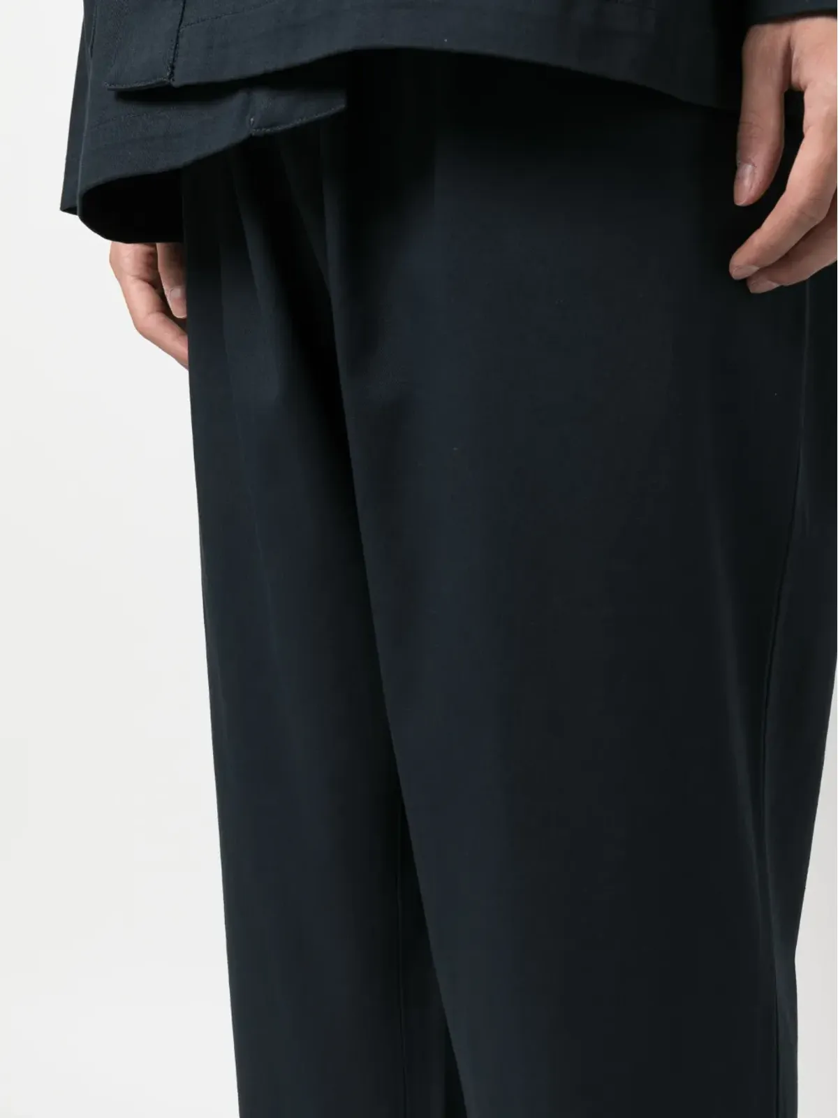 Universal Works elasticated-waistband tapered trousers - 画像5