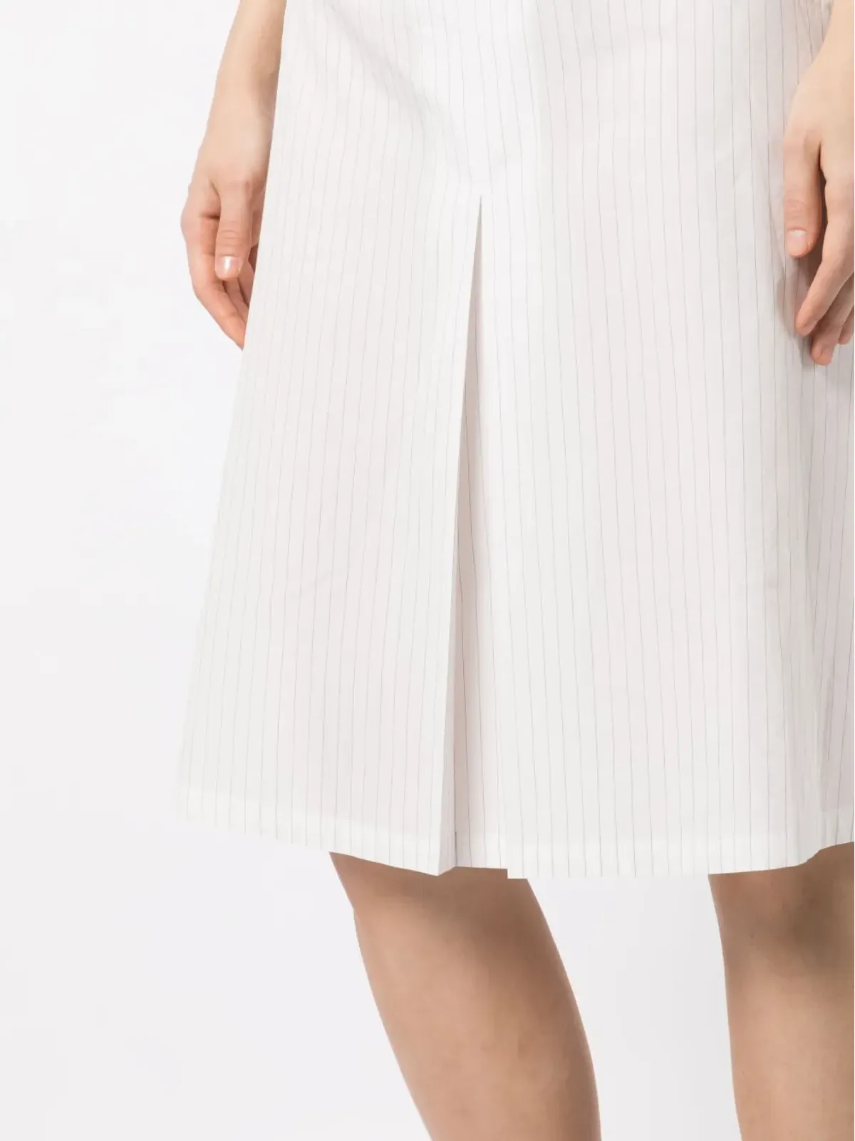 MM6 Maison Margiela ピンストライプ柄ミディスカート（ホワイト） - 画像5