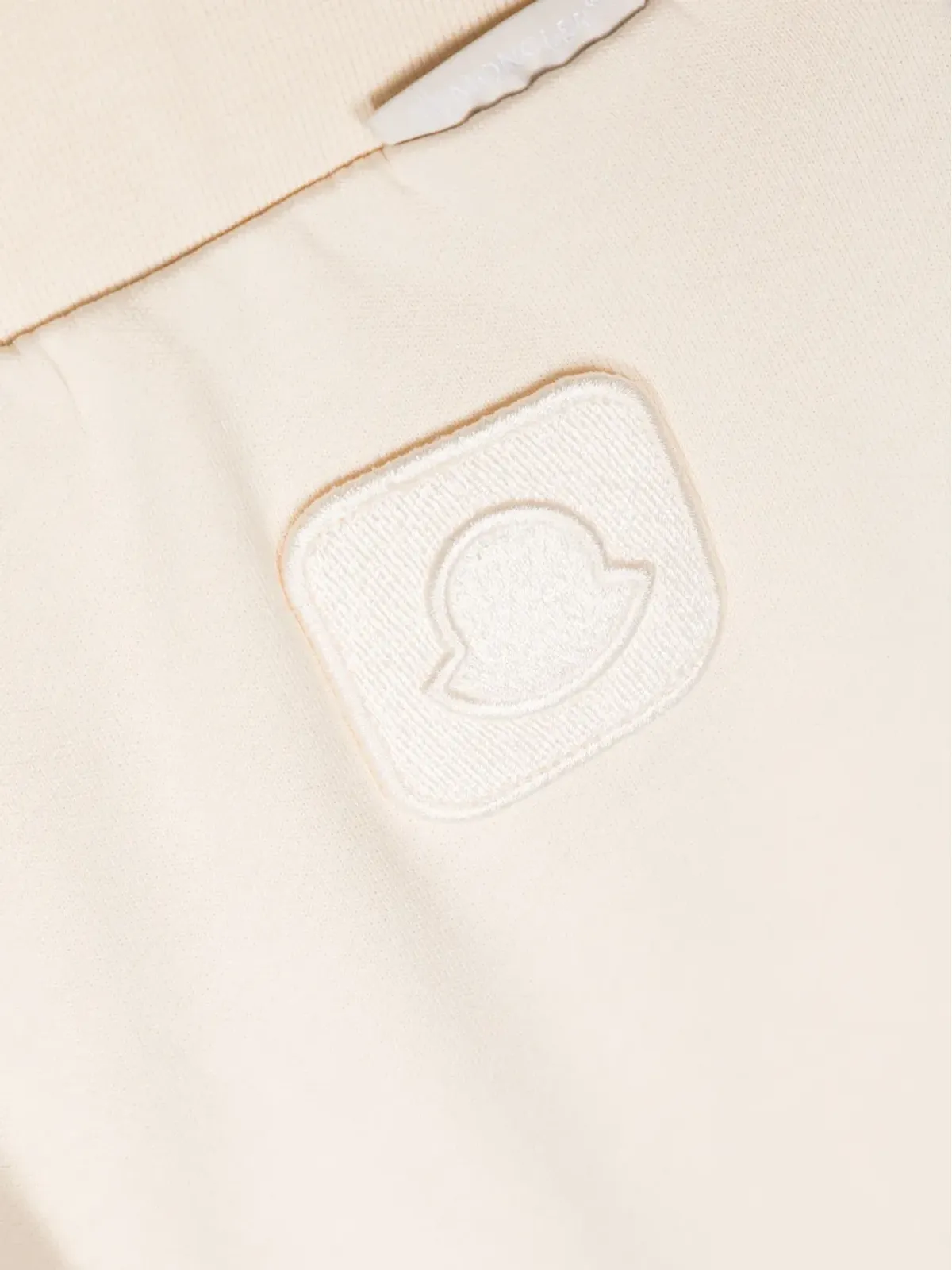 Moncler Enfant ロゴパッチ コットンパンツ - 画像3