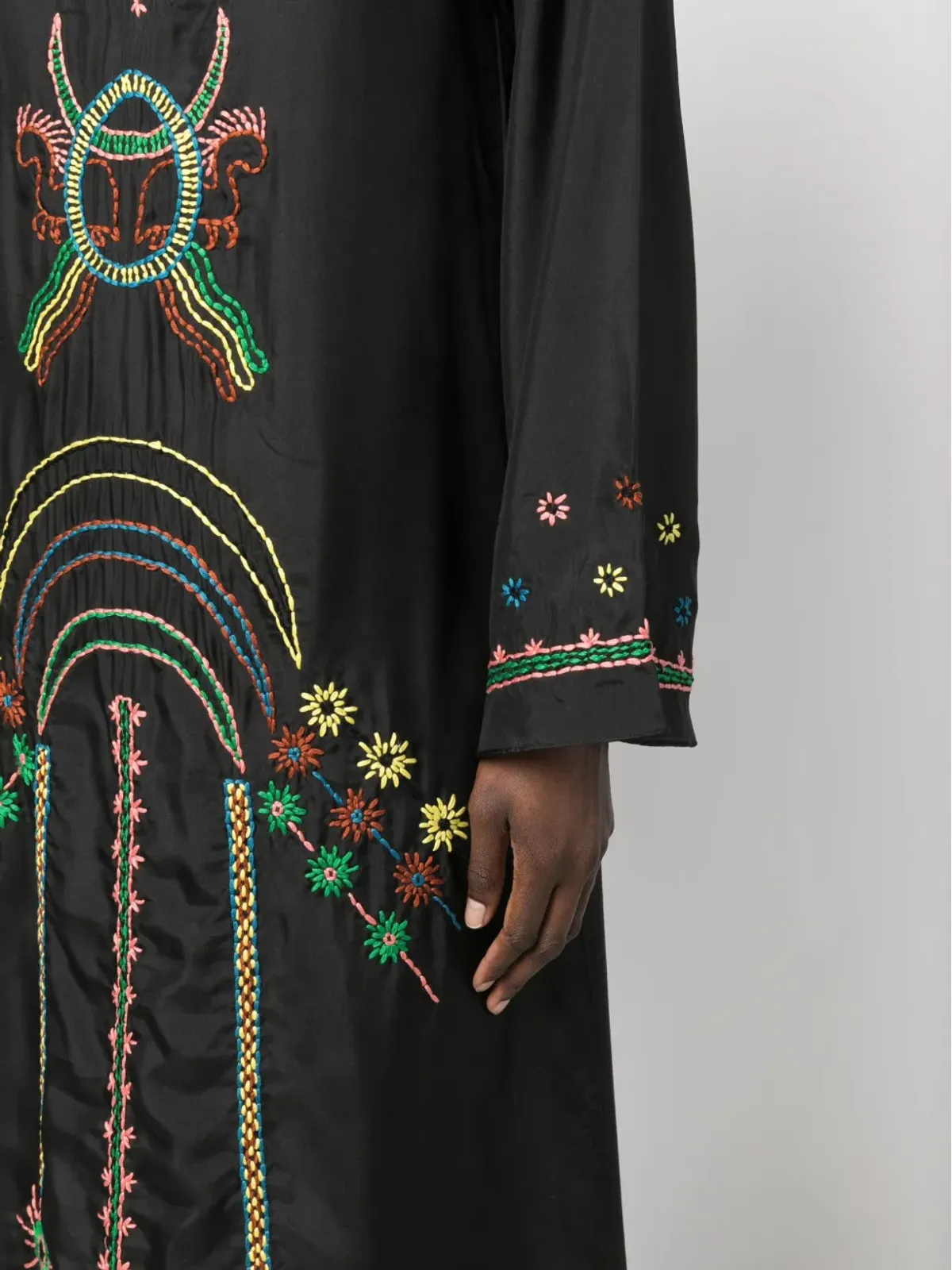 MUZUNGU SISTERS 刺繍入りスプリットネック シルクドレス - 画像5