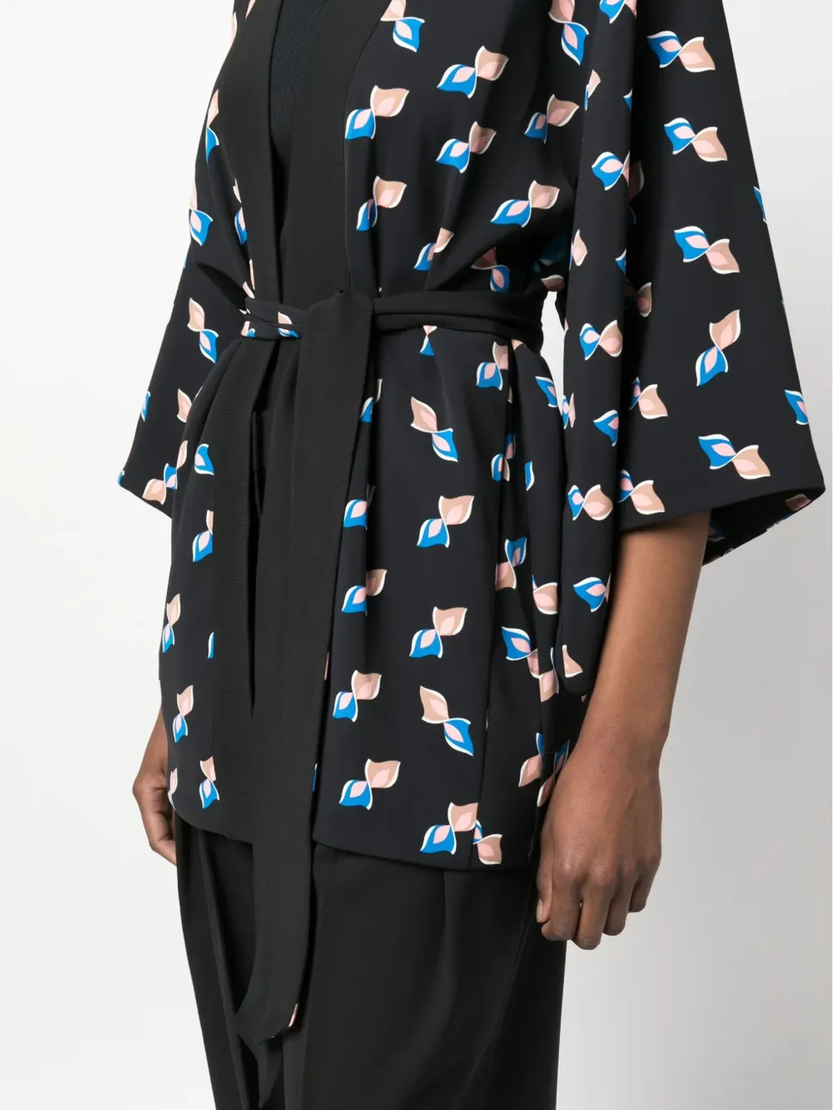 DVF Diane von Furstenberg グラフィックプリント ベルト付きキモノ - 画像5
