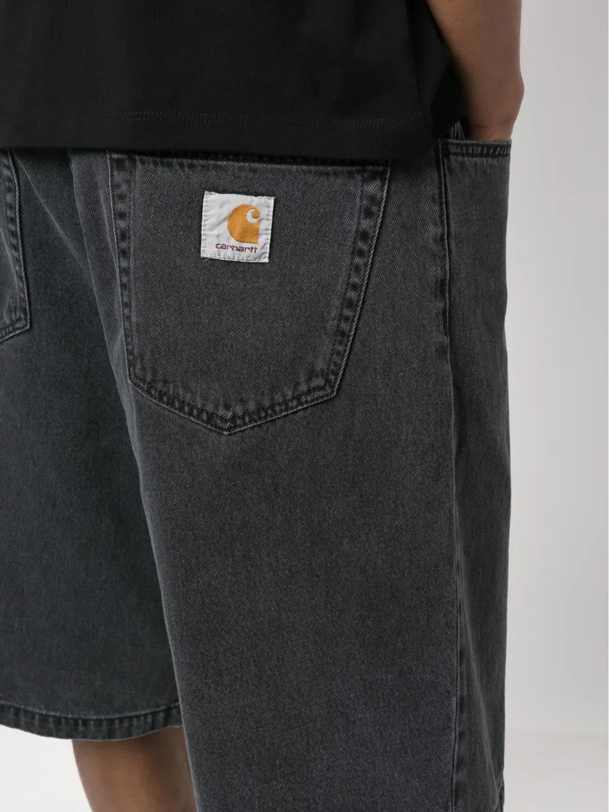 Carhartt WIP ロゴデニムショーツ - 画像5