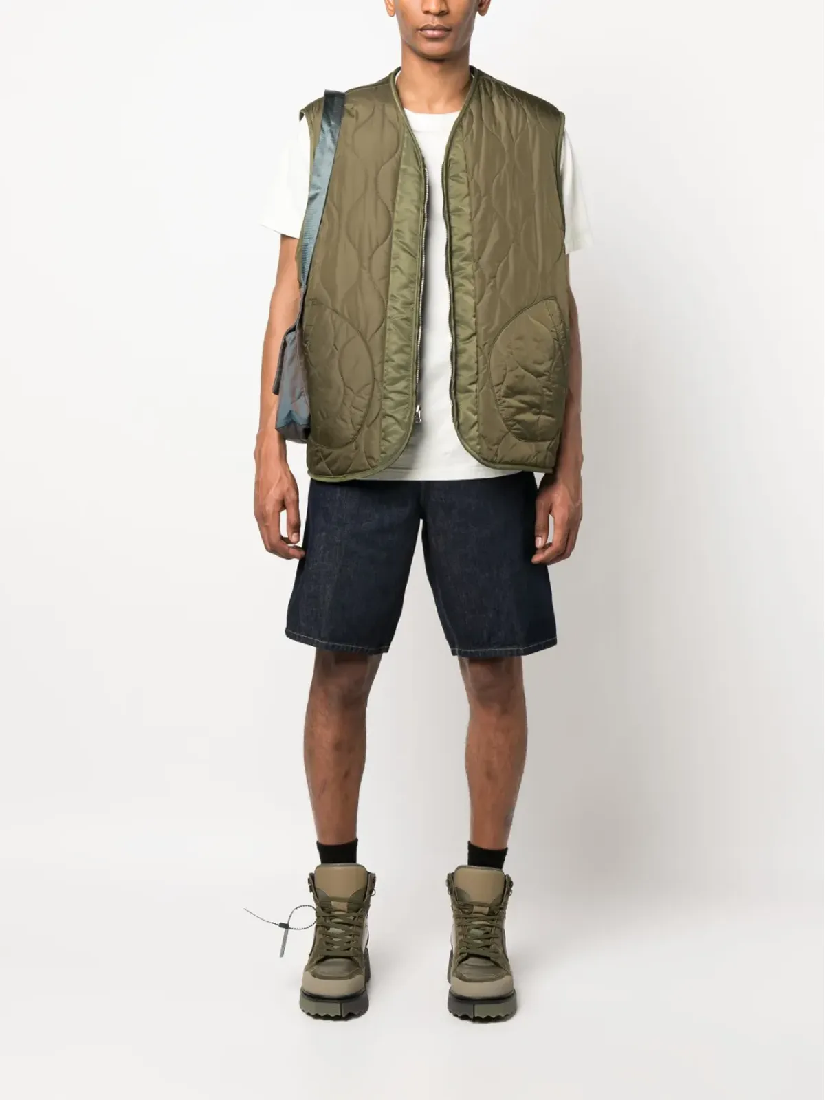 Carhartt WIP ロゴパッチ付きデニムカーゴショーツ - 画像2