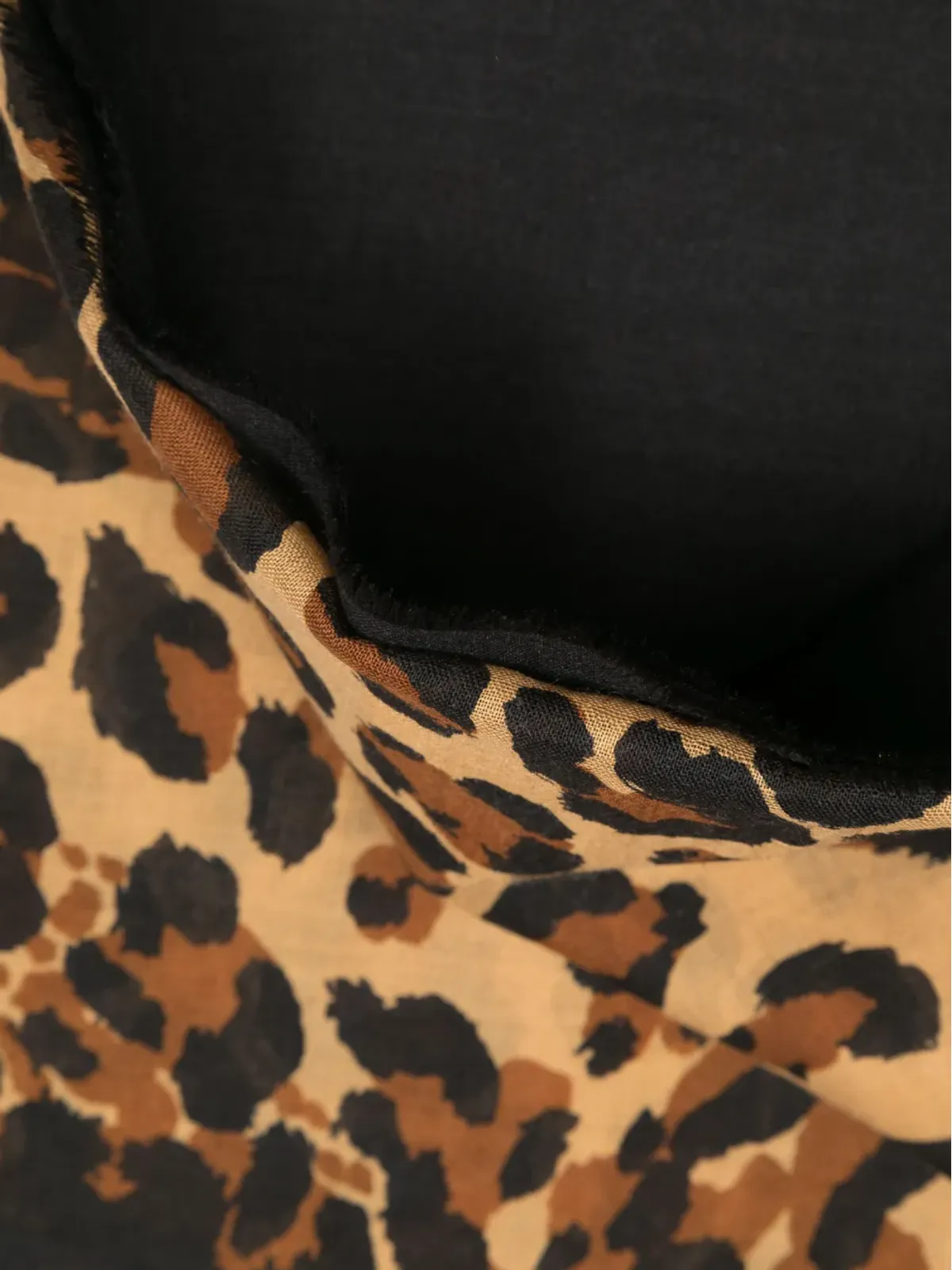 Saint Laurent Pre-Owned 1970年代 レオパードプリント シルクスカーフ - 画像3