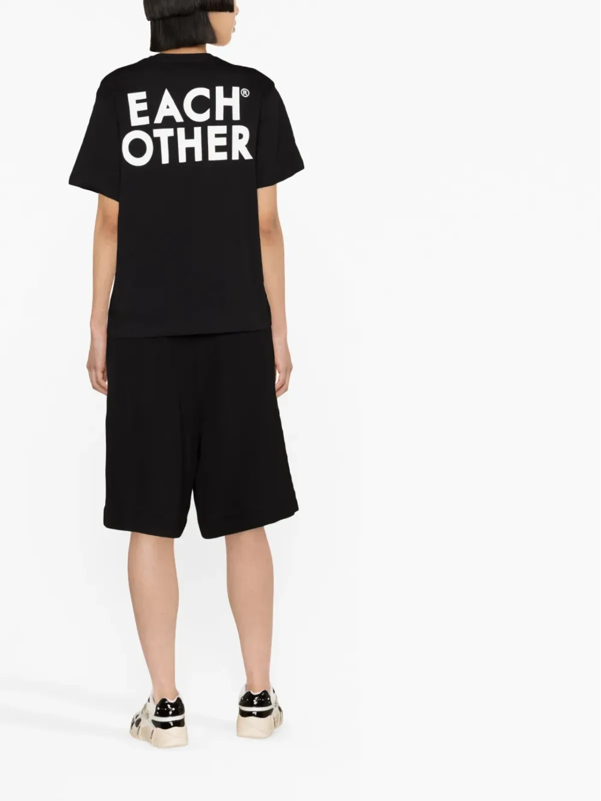 Each X Other ロゴプリント クルーネックTシャツ - 画像3