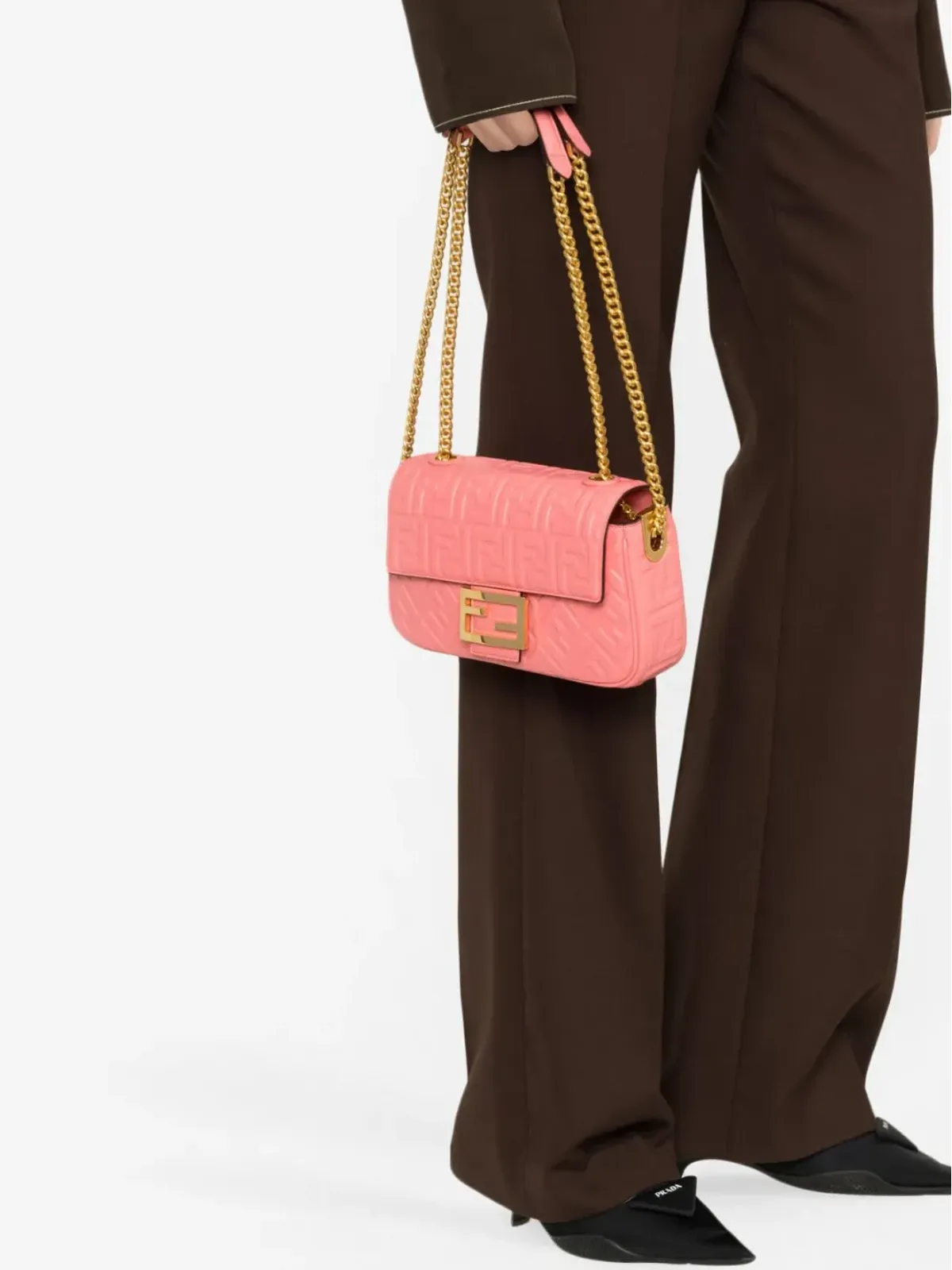 FENDI ピンクのバゲットチェーンショルダーバッグ - 画像3