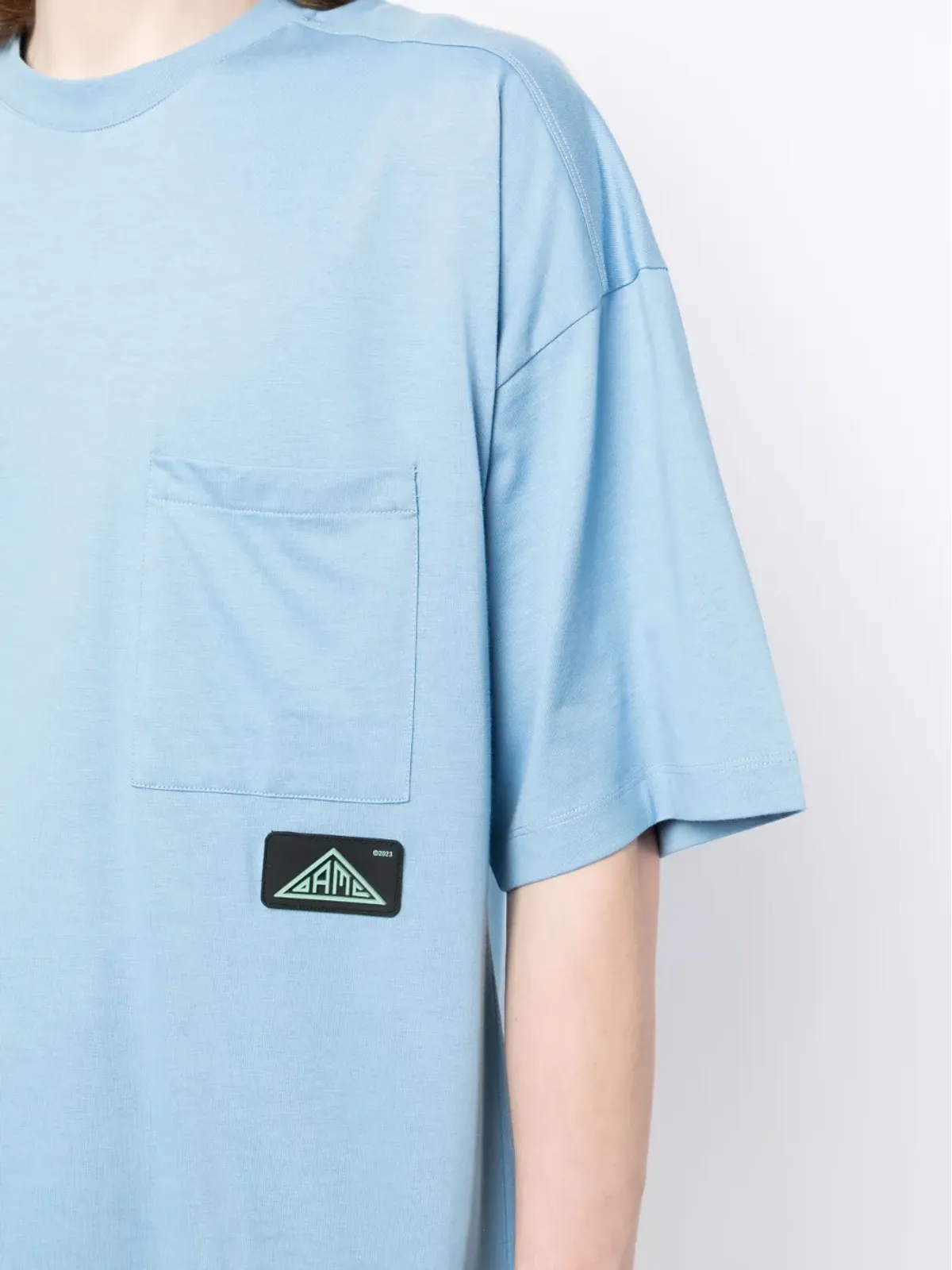 OAMC ロゴパッチ付きオーガニックコットンTシャツ - 画像5