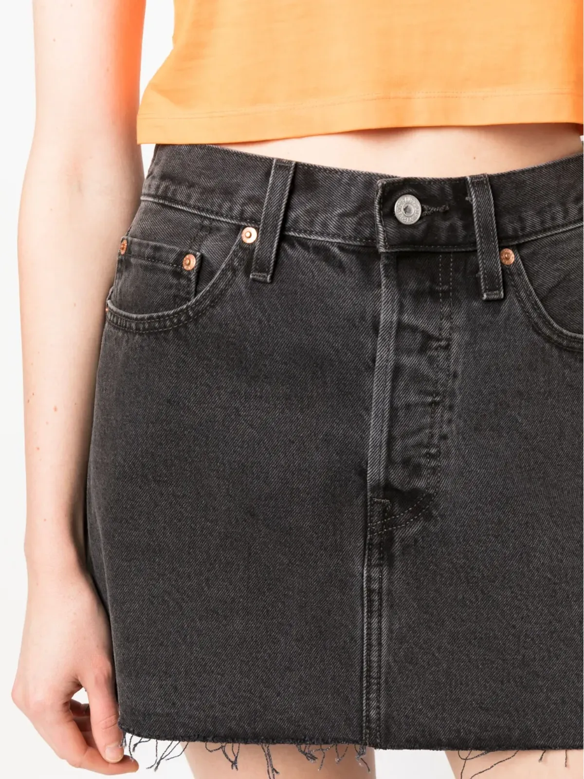 Levi's ロゴパッチ付きショートデニムスカート - 画像5