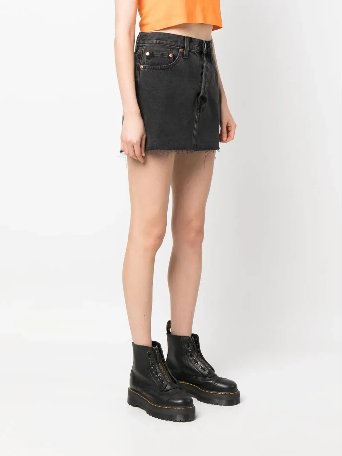 Levi's ロゴパッチ付きショートデニムスカート - 画像3