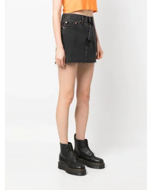 Levi's ロゴパッチ付きショートデニムスカート - サムネイル3