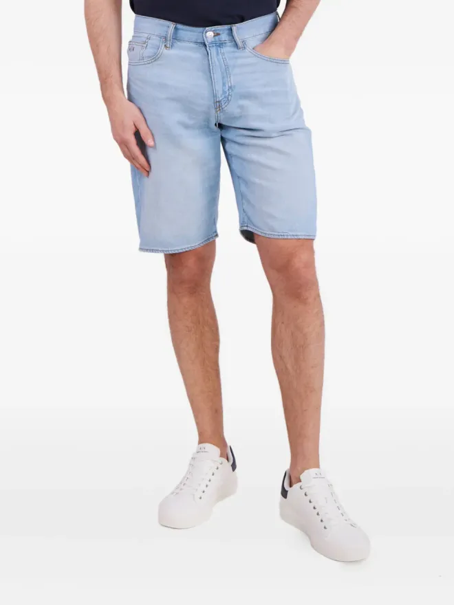 Armani Exchange Armani Exchange ロゴパッチ デニムショーツの商品画像
