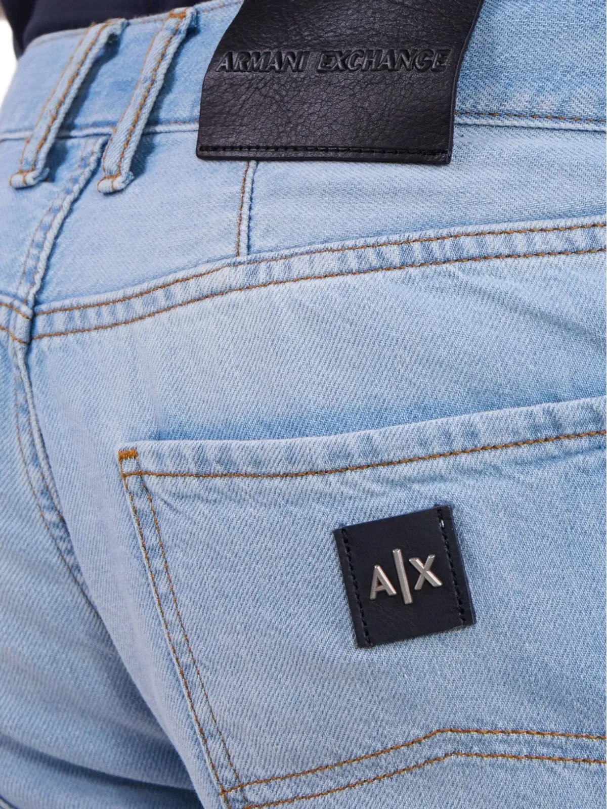 Armani Exchange ロゴパッチ デニムショーツ - 画像5