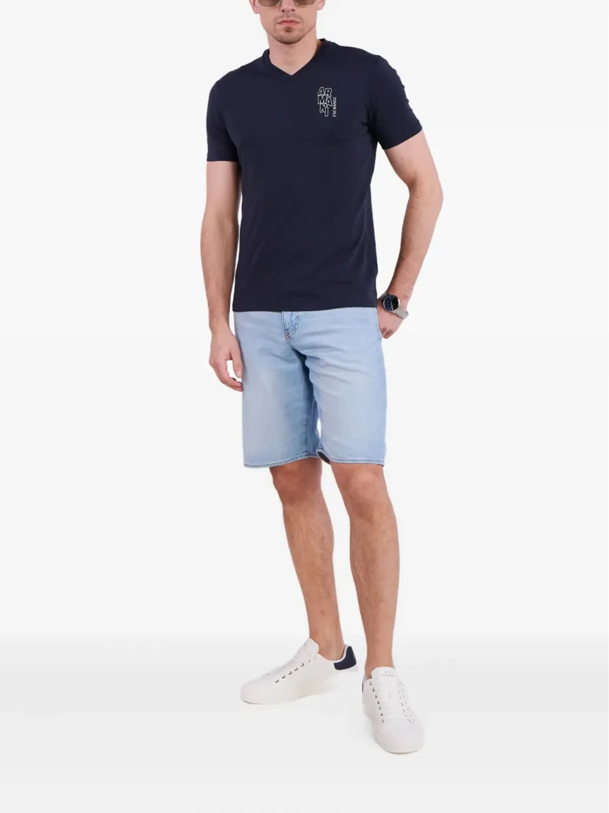 Armani Exchange ロゴパッチ デニムショーツ - 画像2