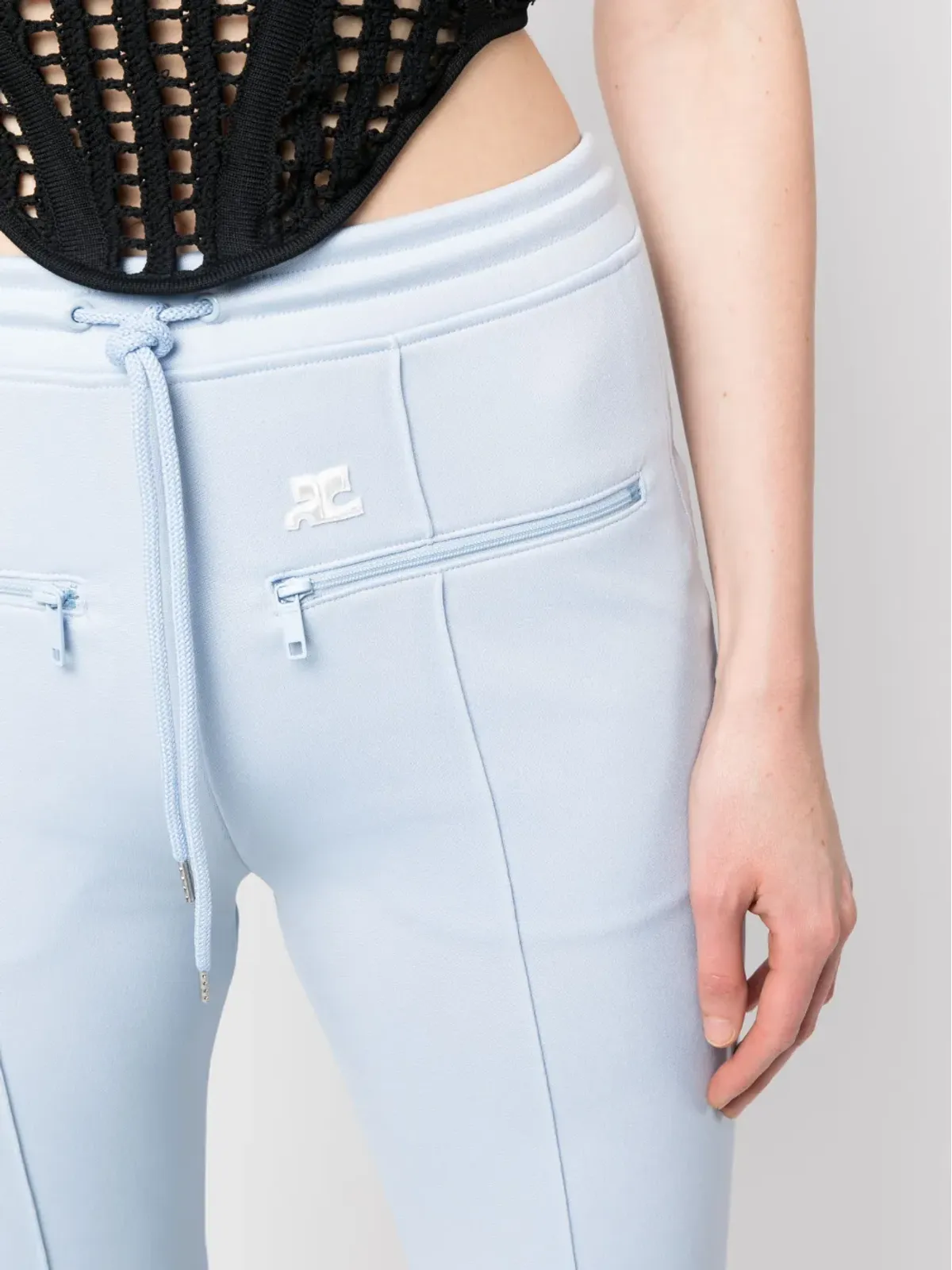 Courrèges 縫い目ディテールのフレアトラックパンツ - 画像5