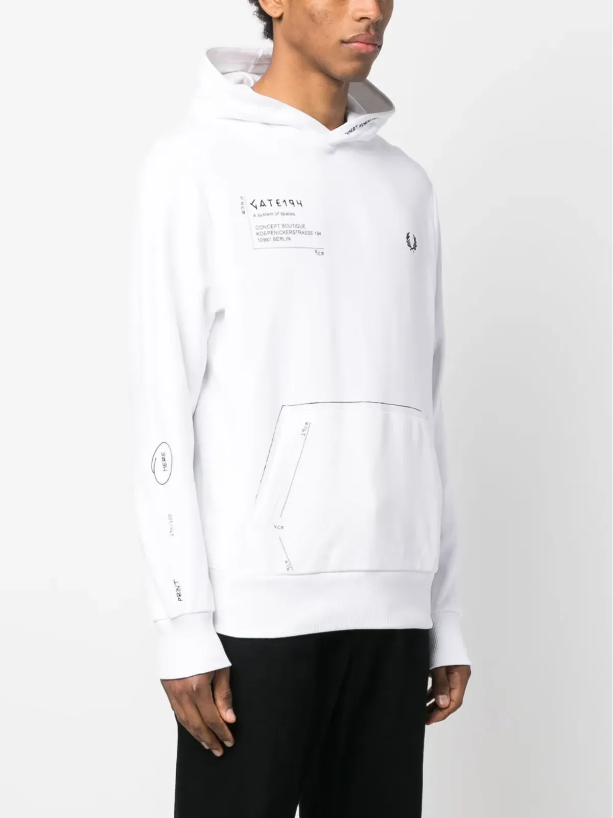 Fred Perry GATE194 サインプリント フーディー - 画像3