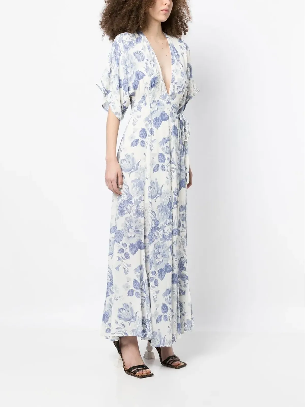 Reformation Winslowドレープラップドレス - White - 画像3